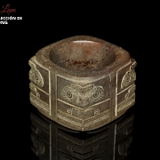 Cong de jade tallado, cultura Liangzhu