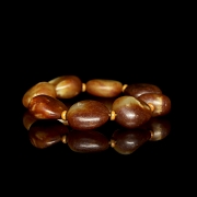 Bracelet with eight jade beads, 20th century