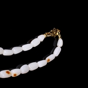 Conjunto de collar y pulsera de cuentas de jade blanco de Hetian, s.XX