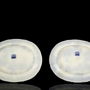 一对荷兰瓷托盘,出自 Petrus Laurentius Regout 之手,19 世纪