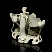 Pequeño centro de mesa estilo Art Nouveau 