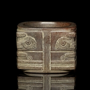 Cong de jade tallado, cultura Liangzhu