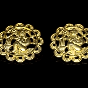 Pareja de botones de metal dorado, dinastía Liao