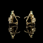 18k yellow gold earrings with emeralds and diamonds