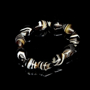 Pulsera de once cuentas de ágata, dinastía Liao