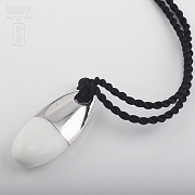 Porcelain pendant in sterling silver 925m / m