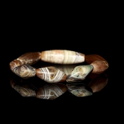 Pulsera de ocho cuentas de ágata, dinastía Liao