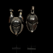 Dos máscaras de madera, pueblo Baulé, Costa de Marfil, s.XX