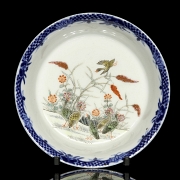 Enamelled porcelain plate ‘Birds among flowers’, with Xuantong seal