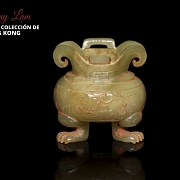 Carved jade ritual vessel, “Dragons,” Warring States period