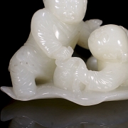 Figura de jade blanco