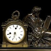 Reloj de sobremesa de estilo Imperio 