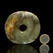 Colgante de jade tallado