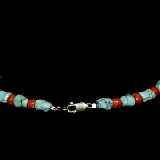 Collar de cuentas de turquesa y coral