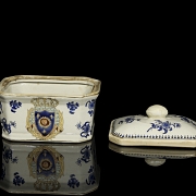 Caja de porcelana