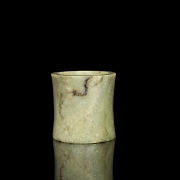 Carved jade ornament, Qijia culture