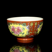 Cuenco de porcelana esmaltada