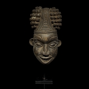 Máscara para danza Gèlèdẹ́, cultura Yoruba, suroeste de Nigeria/Benín