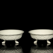 两只瓷碗，20世纪