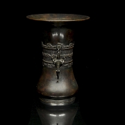 Jarrón ceremonial tipo Hu de bronce, s.XX