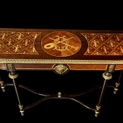 Consola con marquetería Estilo Luis XVI, s.XX