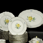 Meissen tableware ‘Yellow Rose and Forget-me-not’