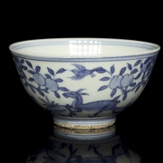 Blue and white porcelain bowl ‘Deer and fruits’, with Chenghua seal