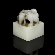 White jade seal “Beast,” Ming dynasty