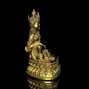 Figura de bronce dorado 