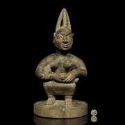Yoruba Figure ‘Motherhood’, Nigeria, 20th century - 5