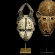 Cuatro piezas de arte tribal africano, s.XX