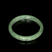 Brazalete de jadeíta tallada, s.XX
