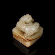 Hetian jade seal ‘Sleeping Dragon’, Qing dynasty