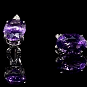 Pendientes en oro blanco de 18k con amatistas y diamantes