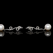 Pendientes en oro blanco 18k con perlas blancas y diamantes
