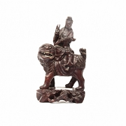 Figura de madera tallada 