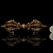 Instrumento ritual de bronce