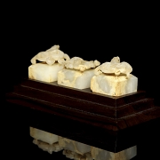 Conjunto de tres sellos de jade blanco