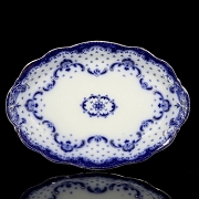 基尔英国瓷托盘，W.H. Grindley 作品。19 世纪。