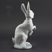 ALERT BUNNY 瓷雕 - 1