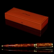 Bolígrafo S.T Dupont Laca China, s.XX - 1