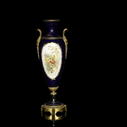 Jarrón de porcelana estilo Sevrés, s.XX