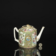Tetera de porcelana policromada familia rosa, Cantón, finales s.XIX