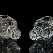 Pareja de frascos de tocador en cristal tallado, med. s.XX