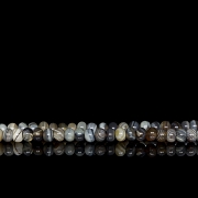 Collar de ciento ocho cuentas de ágata, dinastía Liao