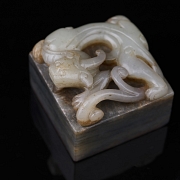 Sello de jade gris y blanco