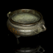 Incensario trípode de bronce patinado, con sello Chongzhen - 3