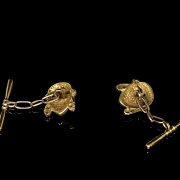 Gemelos de oro amarillo de 18 kt con esmaltes y brillantes