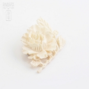象牙胸针 - 1