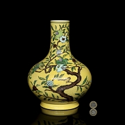 Jarrón de porcelana esmaltada